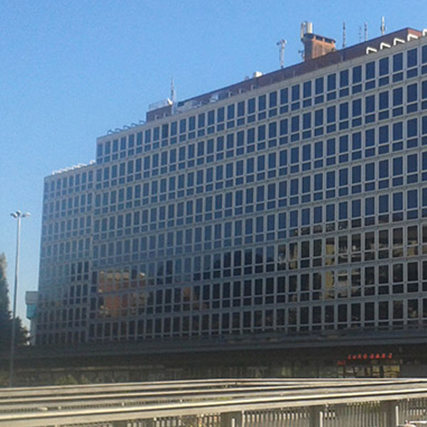 Immobile ad uso direzionale-commerciale Via del Giorgione Roma