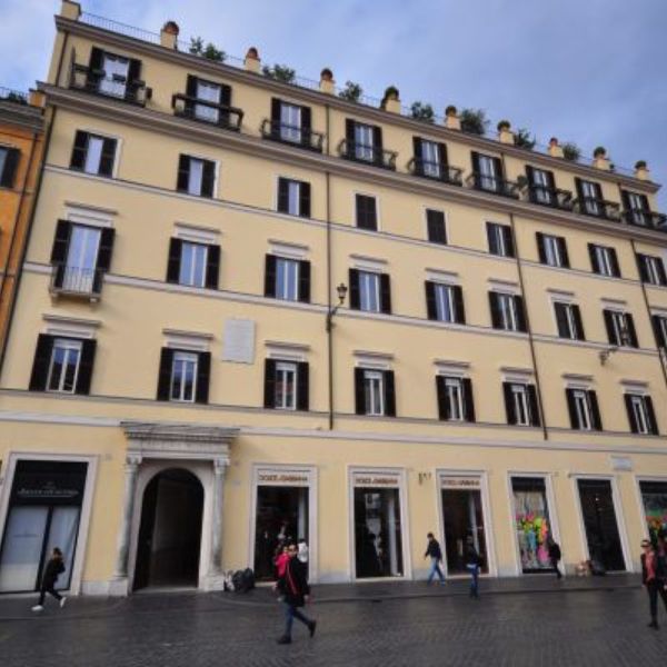 Dolce & Gabbana in Piazza di Spagna